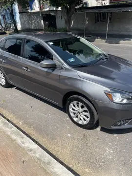 Nissan Sentra Advance usado (2018) color Gris precio $175,000