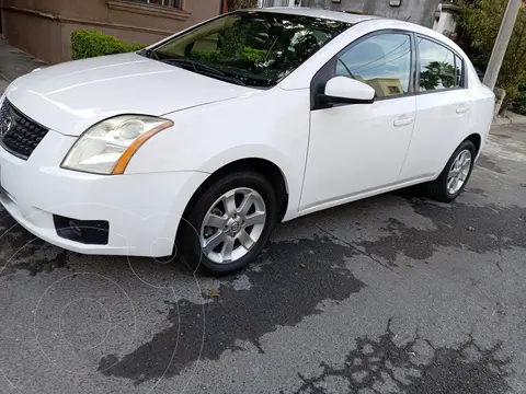 Nissan Sentra Premium usado (2007) color Blanco precio $95,000