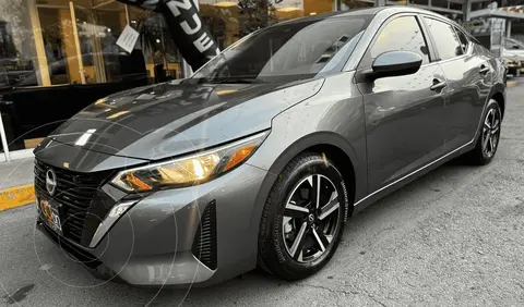 Nissan Sentra 2024 usado (2024) color NIS G GRIS OXFORD precio $345,000