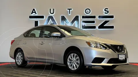 Nissan Sentra Sense Aut usado (2017) color plateado precio $174,000