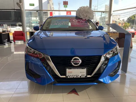 Nissan Sentra Sense Aut nuevo color Azul Zafiro precio $405,900