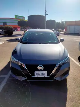 Nissan Sentra Sense Aut usado (2021) color Gris precio $290,000