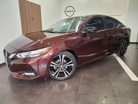 Nissan Sentra SR Platinum Aut usado (2023) color Rojo precio $400,000