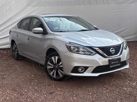 Nissan Sentra Exclusive Aut usado (2017) color plateado precio $230,000