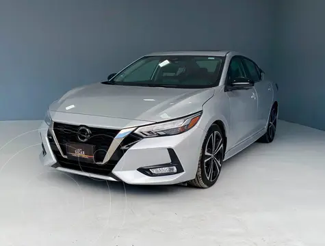 Nissan Sentra SR Aut usado (2023) color plateado precio $349,000