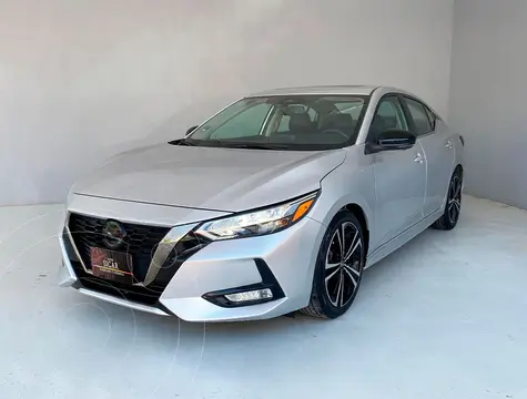 Nissan Sentra SR Platinum Aut usado (2023) color plateado precio $349,000