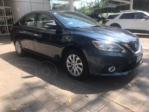 Nissan Sentra Advance Aut usado (2017) color Azul Oriental precio $215,000