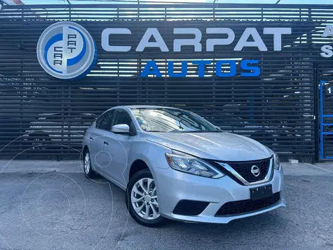 Nissan Sentra Advance Aut usado (2017) color plateado precio $199,000