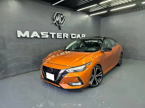 Nissan Sentra SR Platinum Aut usado (2022) color Naranja precio $379,000