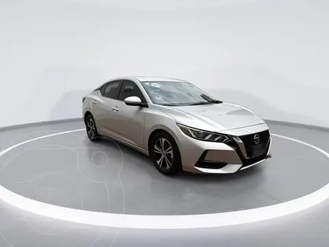 Nissan Sentra Sense Aut usado (2023) color plateado precio $329,000