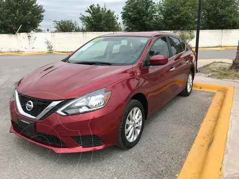 Nissan Sentra Advance Aut usado (2017) color Rojo Burdeos precio $220,000