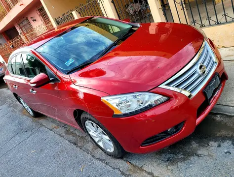 Nissan Sentra Advance Aut usado (2015) color Rojo Burdeos precio $179,000