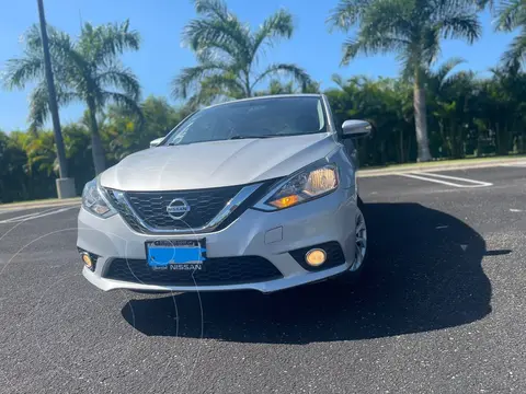 Nissan Sentra Advance Aut usado (2017) color Plata precio $210,000