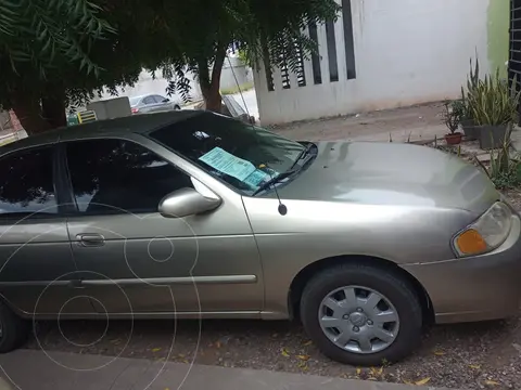 Nissan Sentra GXE L1 1.8L usado (2001) color Gris precio $56,000