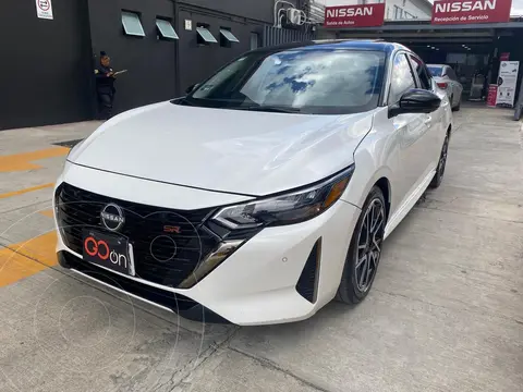 Nissan Sentra SR Platinum Bi-tono usado (2024) color Blanco financiado en mensualidades(enganche $111,725 mensualidades desde $8,544)