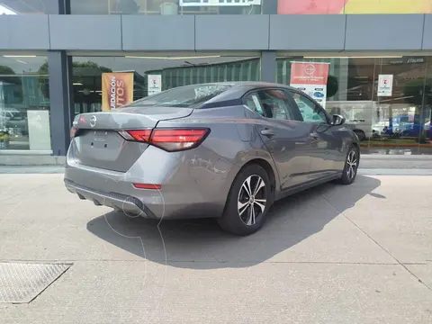 Nissan Sentra Sense usado (2021) color Gris Oscuro precio $235,000