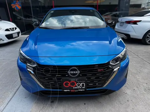 Nissan Sentra SR usado (2024) color Azul financiado en mensualidades(enganche $113,088 mensualidades desde $8,648)