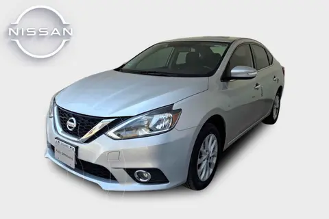 Nissan Sentra Advance usado (2017) color Plata precio $204,000