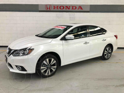 foto Nissan Sentra Exclusive Aut NAVI usado (2019) color Blanco precio $365,000
