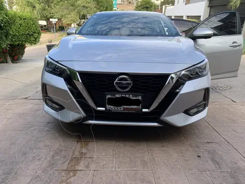 Nissan Sentra Advance Aut usado (2021) color Plata precio $355,000