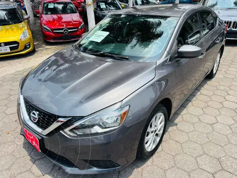Nissan Sentra Sense Aut usado (2019) color Gris precio $207,000
