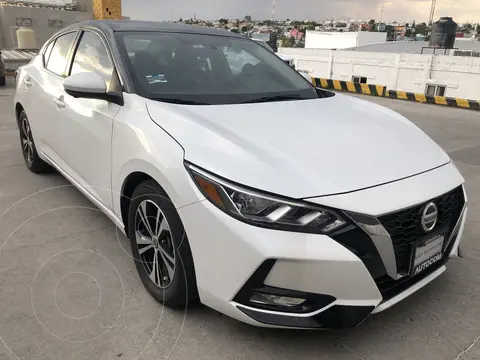 Nissan Sentra Advance Aut usado (2022) color Blanco financiado en mensualidades(enganche $90,285)