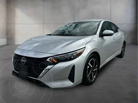 Nissan Sentra Advance Aut usado (2024) color Plata precio $329,900