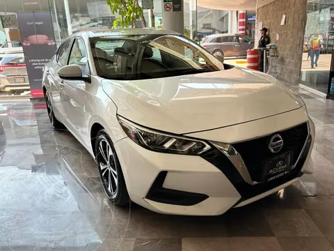 Nissan Sentra Sense Aut usado (2021) color Blanco financiado en mensualidades(enganche $55,800 mensualidades desde $5,394)