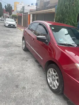 Nissan Sentra Custom CVT Xtronic usado (2012) color Rojo precio $125,000