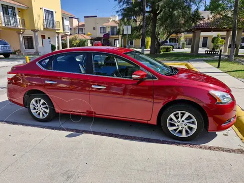 Nissan Sentra Advance usado (2015) color Rojo precio $170,000