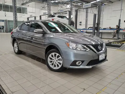 Nissan Sentra Advance Aut usado (2018) color Gris precio $220,000