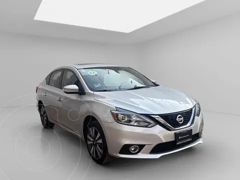 Nissan Sentra Exclusive Aut usado (2017) color plateado precio $230,000