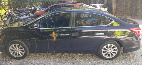 Nissan Sentra Advance Aut usado (2017) color Negro precio $200,000