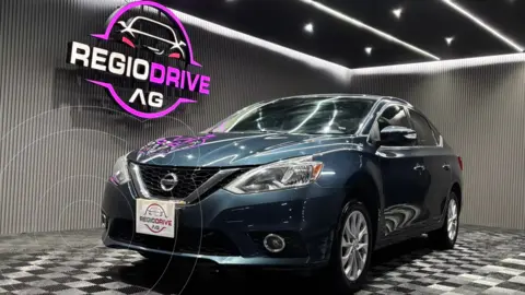 Nissan Sentra Advance Aut usado (2018) color Azul Oriental precio $240,000