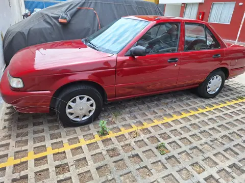 Nissan Sentra STD 1.6L usado (2015) color Rojo precio u$s6,500
