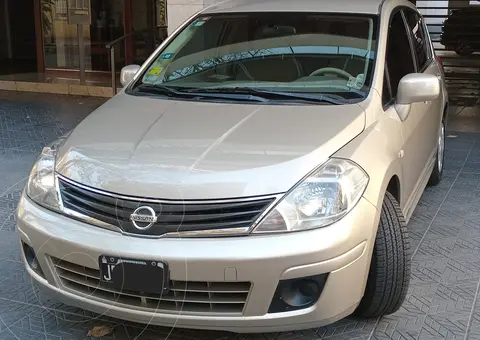 Nissan Tiida Hatchback Visia usado (2011) color Beige precio u$s7.290