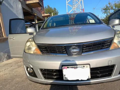 Nissan Tiida HB Emotion usado (2008) color Plata precio $69,000