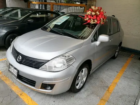 Nissan Tiida HB Emotion usado (2016) color plateado precio $150,000