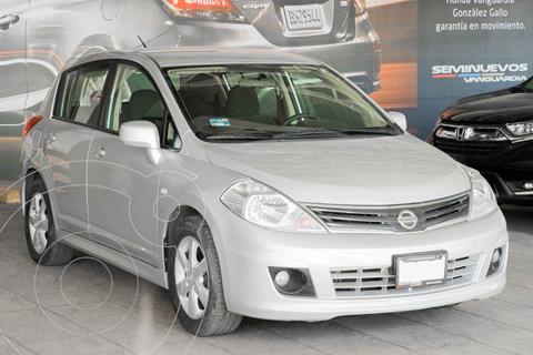 foto Nissan Tiida HB Emotion usado (2012) color Plata Dorado precio $129,900