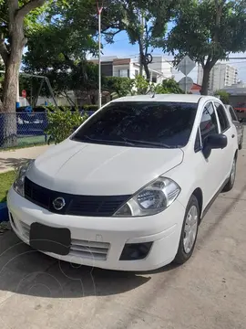 Nissan Tiida Sedan 1.6L Ac usado (2015) color Blanco precio $31.000.000