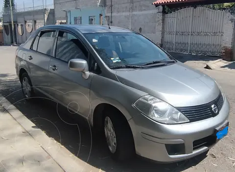 Nissan Tiida Sedan Sense Aut usado (2015) color Plata precio $120,000