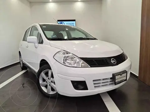 Nissan Tiida Sedan Advance Aut usado (2017) color Blanco precio $194,000