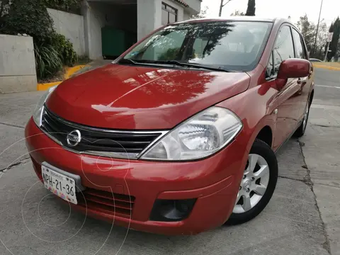 Nissan Tiida Sedan Custom usado (2011) color Rojo precio $154,000