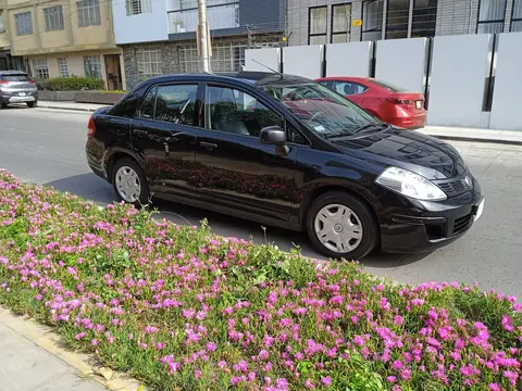 Nissan Tiida Sedan 1.6L Confort usado (2016) color Negro precio u$s7,000