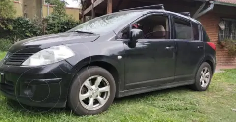 Nissan Tiida Visia usado (2010) color Negro precio u$s6.900