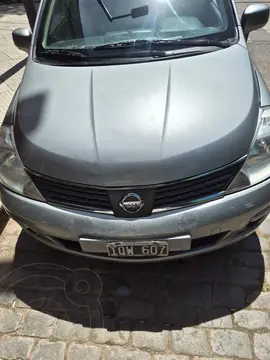 Nissan Tiida Visia usado (2010) color Gris precio u$s7.300