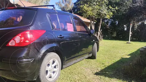 Nissan Tiida Visia usado (2010) color Negro precio u$s7.600
