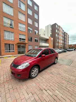 foto Nissan Tiida 1.8L Emotion Aut usado (2012) color Rojo precio $25.500.000