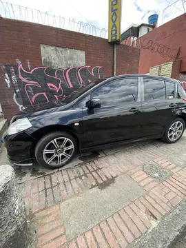Nissan Tiida 1.8L Premium Aut usado (2011) color Negro precio $31.000.000