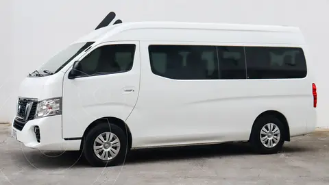 Nissan Urvan 12 Pasajeros usado (2022) color Blanco financiado en mensualidades(enganche $133,980 mensualidades desde $11,415)